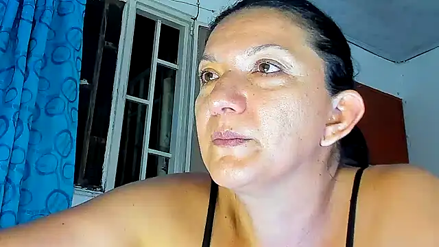 Živý XXX chat Serenity_Lux