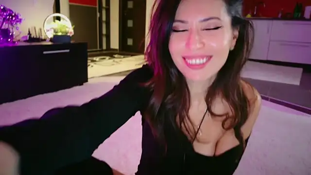 Živý XXX chat MissSmiley26