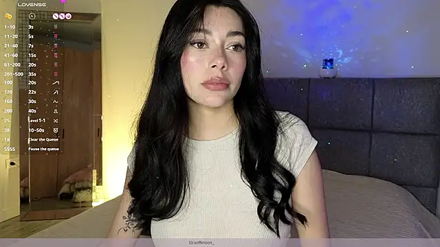 Chat +18 de Soffimoon_ ao vivo