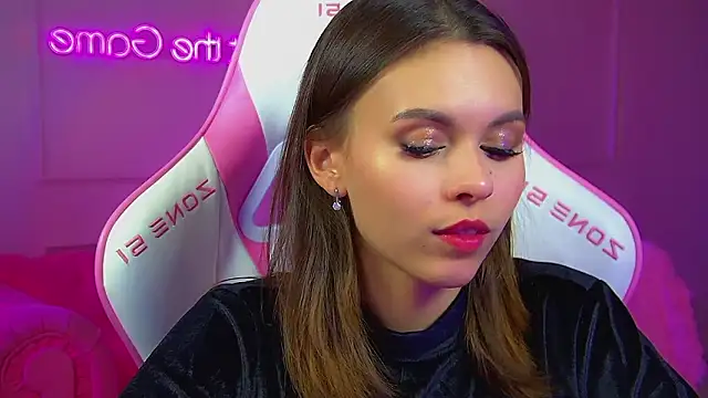 Pokazy przed kamerką – PollyLanders