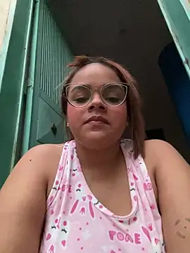 Evabigass Live XXX-chat