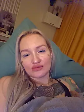 XXX chat uživo modela KateMonroe