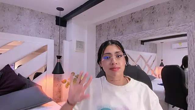 Vanessa_Rain_ élő XXX-chatje