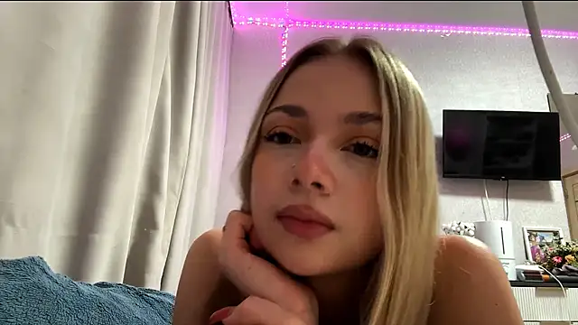 MilaSliger Live XXX-chat