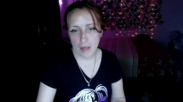 XXX chat uživo modela kittykalor09