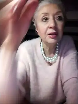 divinaerotica's Live XXX Chat