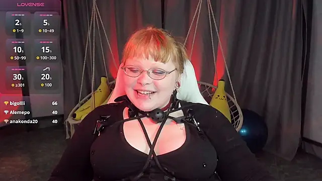 Онлайн чат XXX LottieReed