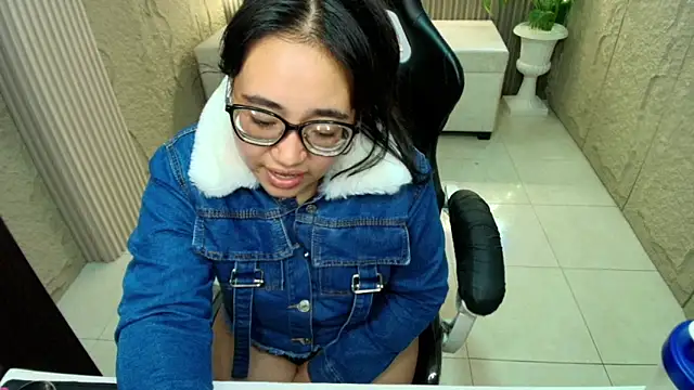 bunny_mich_r Chat XXX live