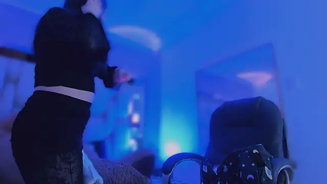 Онлайн чат XXX revenmiller_