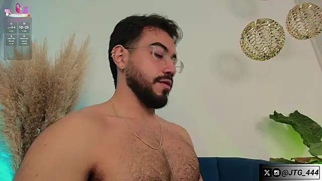 Chatroom XXX en direct de JeycobxBraand