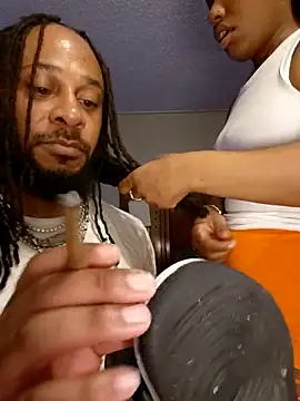 Chatroom XXX en direct de TooGoodConway23