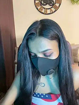 its_ur_flora Adlı Modelin Web Kamerası Şovu