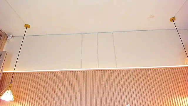 NahimiThompson's Live XXX Chat