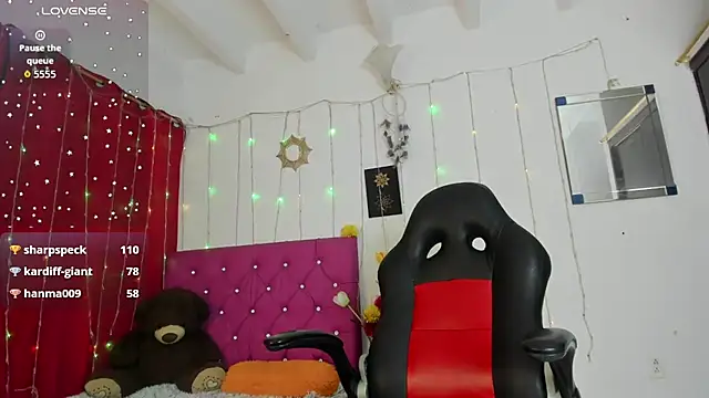 Sara-Maalouf's Live XXX Chat