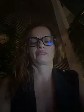 CioniWeiss: απευθείας συνομιλία Χ ΧΧ