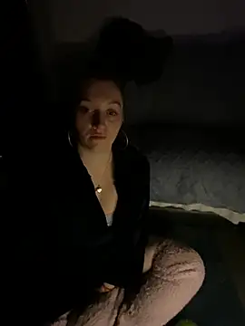 Stoner_BarbieXX 라이브 XXX 채팅