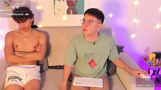 Young_Ben: διαδικτυακό σόου στην κάμερα