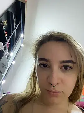 karla-thomsom10: онлайн-секс-чат