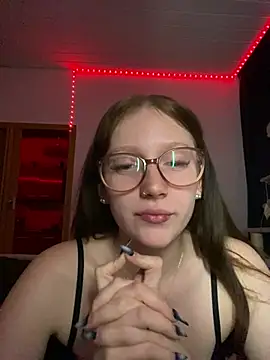 Živý XXX chat YoungLisaa18