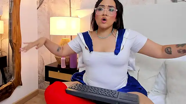 Živý XXX chat IvyStonne