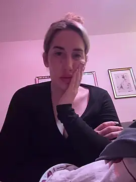 Chat XXX ao vivo de JuliaPrivat