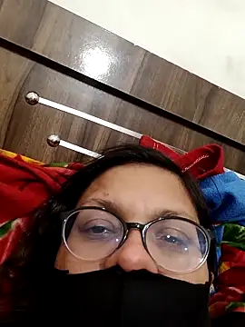 Show de piryasharma005 na webcam