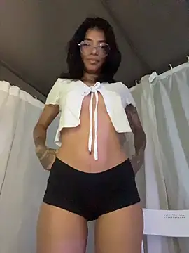 TweetiePieXXX's Live XXX Chat