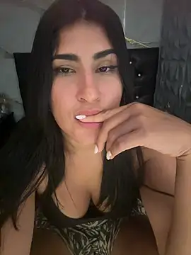 rosalia-04 Live XXX Chat