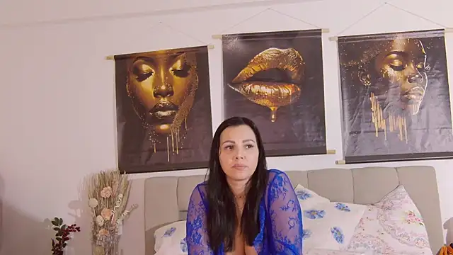 Pokazy przed kamerką – ReiyaRey