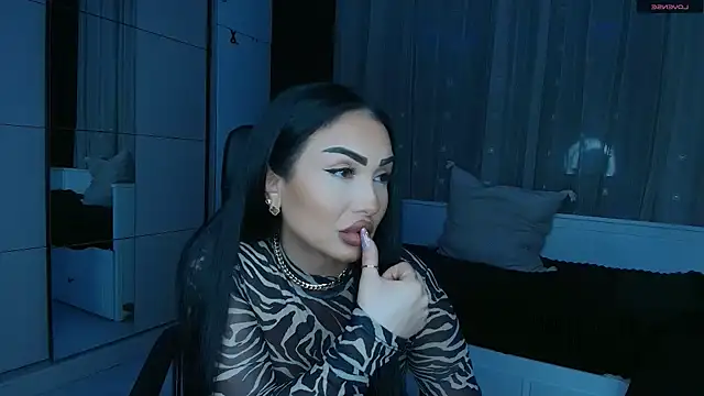 Pokazy przed kamerką – mistress_meryem