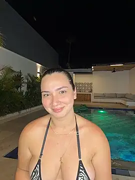 ava_blue 现场XXX聊天