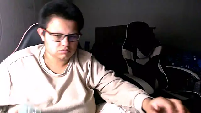 Chat +18 de tatsumi_nao ao vivo