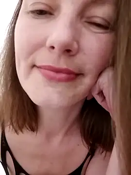 FainaG_Meow Adlı Modelin Canlı XXX Sohbeti