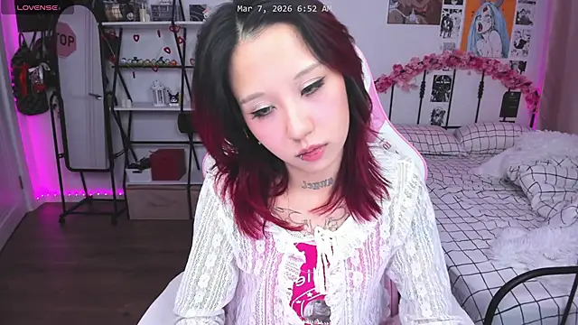 ashleywowmeow Chat XXX in diretta