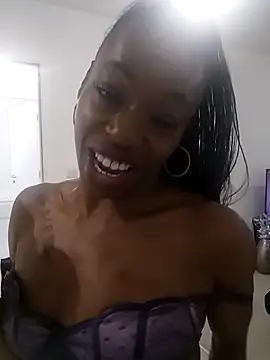 Cinderellajewelsofficial 即時 XXX 聊天