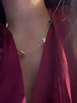 Iam__Cristal Adlı Modelin Canlı XXX Sohbeti