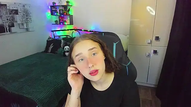 CrazyBitchInLace Chat XXX in diretta