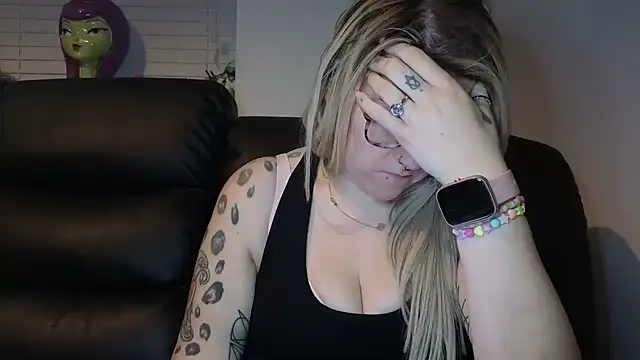 Sizzling_Indie36 Chat XXX in diretta