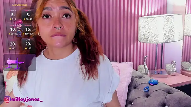 Chatroom XXX en direct de MilleyJones