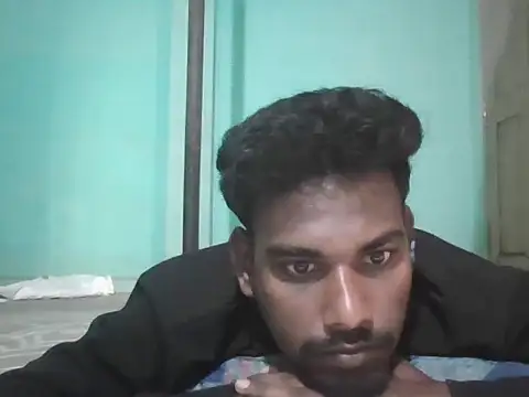 Tamilgud23 Show in webcam