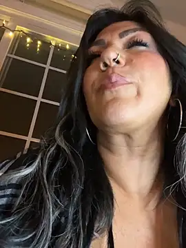 LittleMissEeve: вебкам-шоу