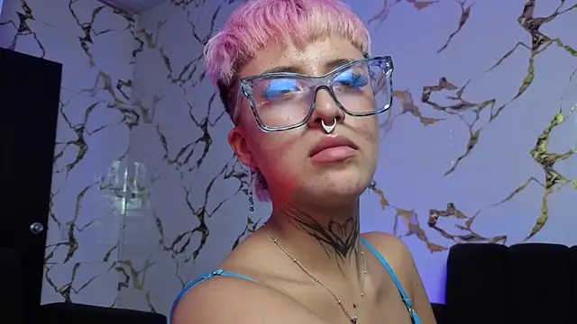 Chat +18 de Rebeka-baker ao vivo