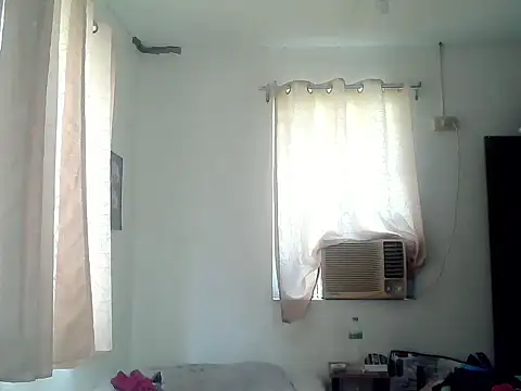 bigcockkyla élő XXX-chatje