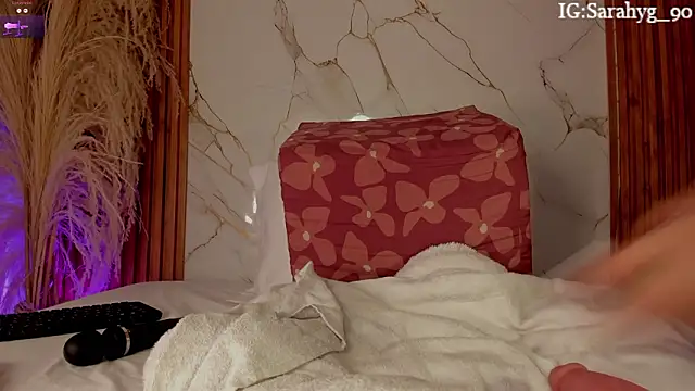 sara_gwenのライブXXXチャット