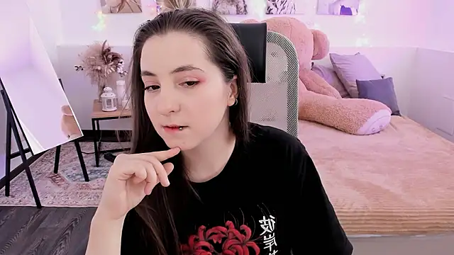 VirtuallVoyantのライブXXXチャット