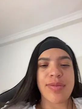 Chat XXX en directo de JuanitaMore01