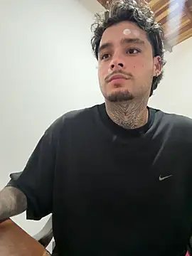 Show de SexyBOy_2217 na webcam