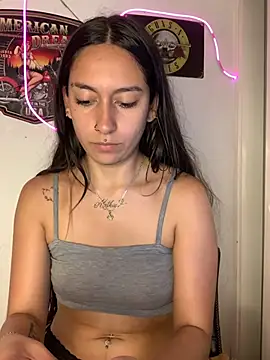 Alaska_euphoria Adlı Modelin Canlı XXX Sohbeti