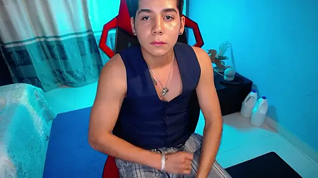 mexican_cum Adlı Modelin Canlı XXX Sohbeti