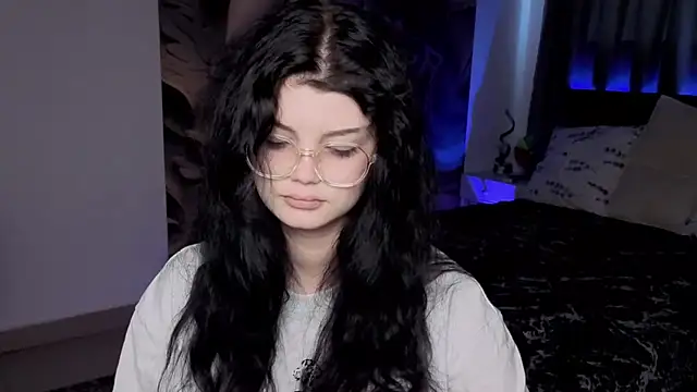 Онлайн чат XXX MileyRood